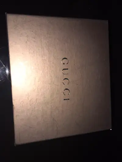 This wallet has never been used. It’s been sitting in my safe for the past few years so it’s time to...