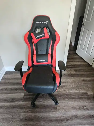 Brand new Anda gaming chair, View more