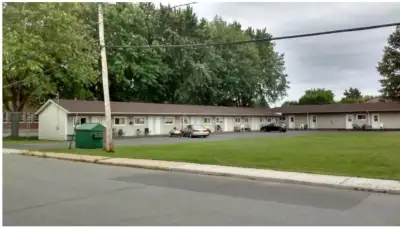 INFO par TÉLÉPHONE SEULEMENT, Logement chauffé/éclairé, câble vidéotron fournis, à partir de 650 $ p...