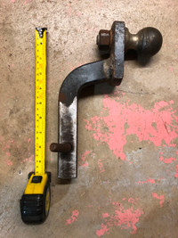 1 1/4" hitch with 1 7/8" ball