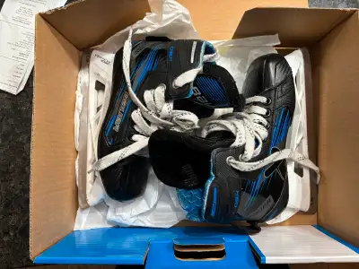 Bauer gsx junior goalie skates, View more