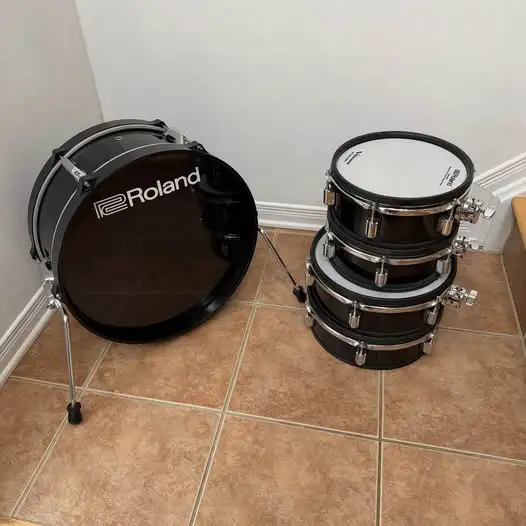 Roland Acoustic Design Electronic Drum Set Pads Tom Snare Kick V in Drums & Percussion in Ottawa - Image 2