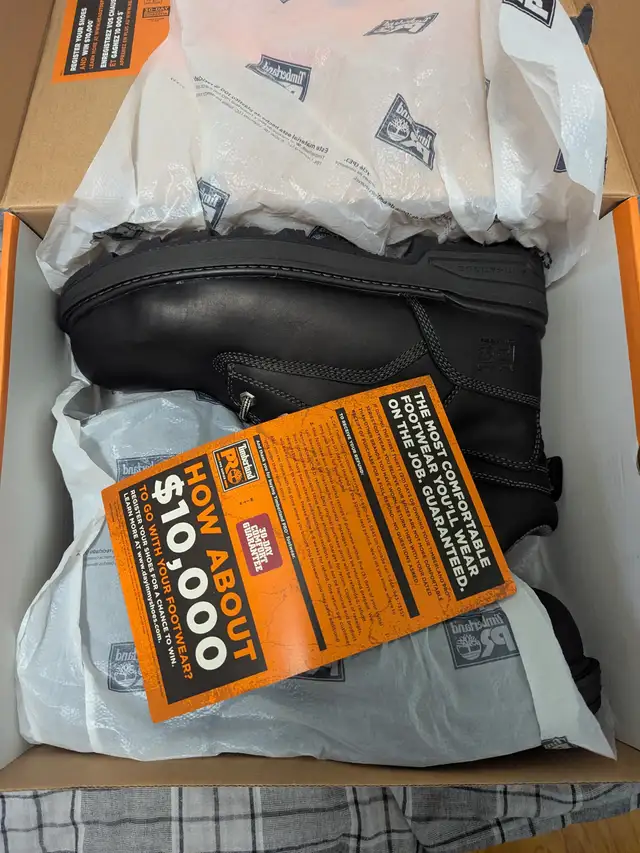 Black Timberland PRO Resistor 6"  Men's 10.5W in Men's Shoes in City of Toronto - Image 4