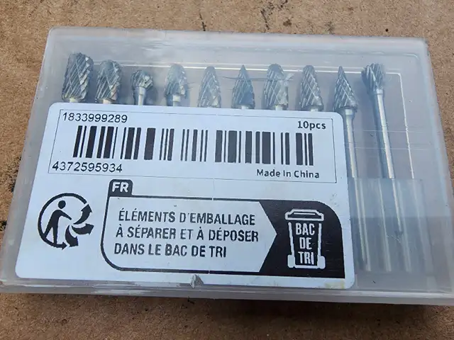 10 Pc.  Deburring Tips Brand New Never Used Still In The Case in Hand Tools in Windsor Region - Image 3