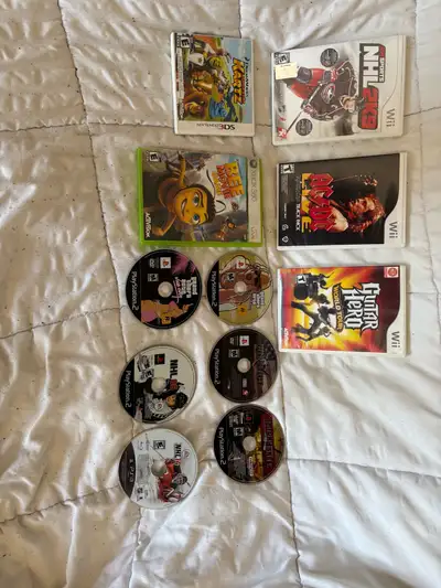 Mixed Game Lot. Wii, Xbox, PS2&3 and a Nintendo DS3. Work well and good condition.