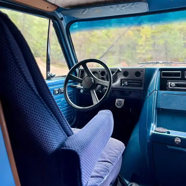 Chevrolet 1988 G20 Get Away Camper in Cars & Trucks in 100 Mile House - Image 5