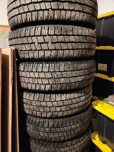 Set of 6 Heavy-duty tires size LT225 75R16, Michelin Crossclimate2, for dually set up. Ideally for C...