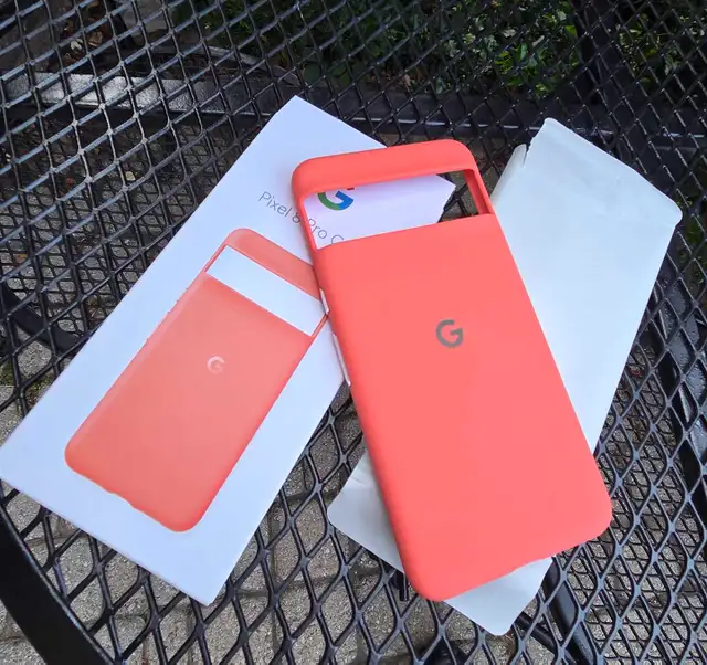 Cell phone accessories: Google Pixel 8 Pro Case New in box. $10. in Cell Phone Accessories in Oakville / Halton Region - Image 2