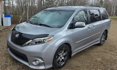 2017 Toyota Sienna SE/Sport. This van belonged to my late father and was always very well maintained...