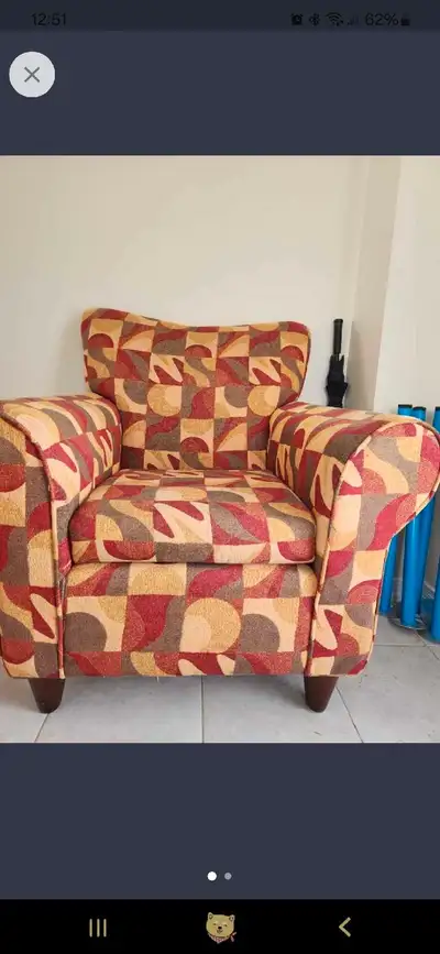 No stains. Very good condition.