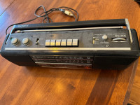 Sony cassette tape and radio player 