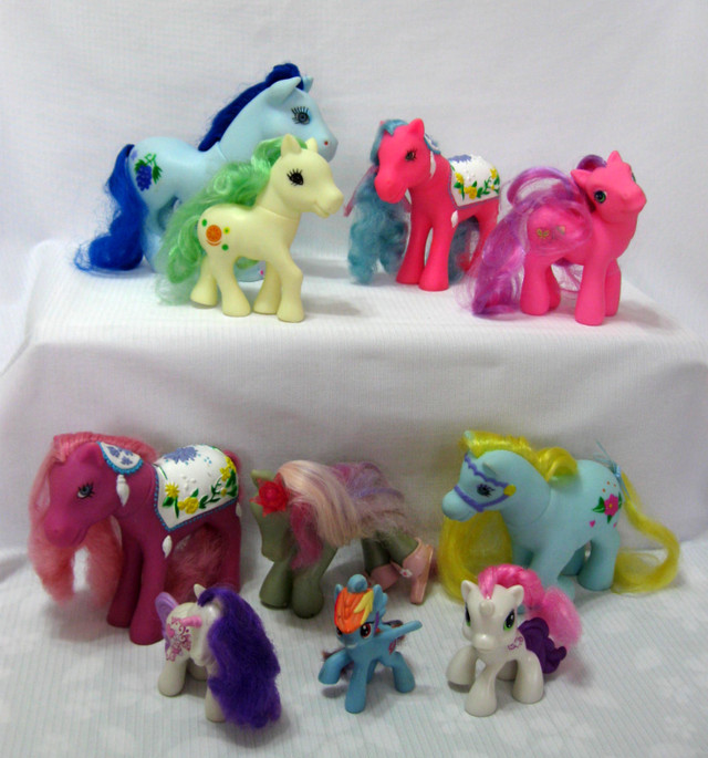 LOT DE DIX " MY LITTLE PONY "  Made in  CHINA c.2000 dans Art et objets de collection  à Ouest de l’Île