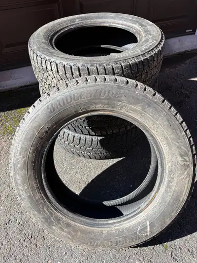 4 pneus d'hiver Bridgestone Blizzak Radial 185/65R15