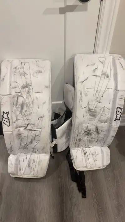 Brian’s Goalie Pads 29+1, View more