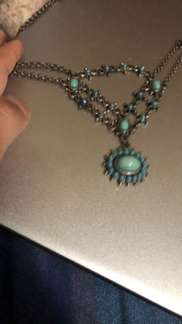 Nina Ricci choker Necklace turquoise with matte silver set  in Jewellery & Watches in Calgary - Image 3