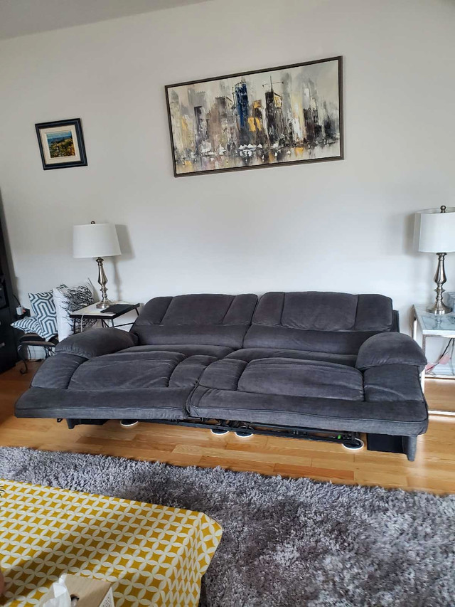 7 foot recliner couch for sale  in Couches & Futons in Markham / York Region - Image 4