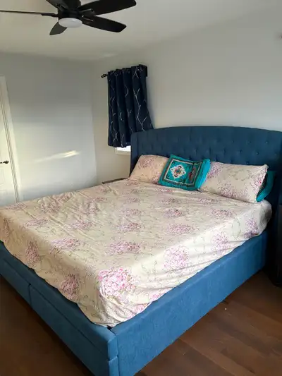All inclusive fully master furnished room for rent with private washroom. Parking included and walki...