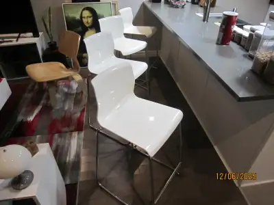 GLENN. $100.00 EACH Bar stool, counter height white/chrome plated, 66 cm (26 ") Non-smoking home. Pr...