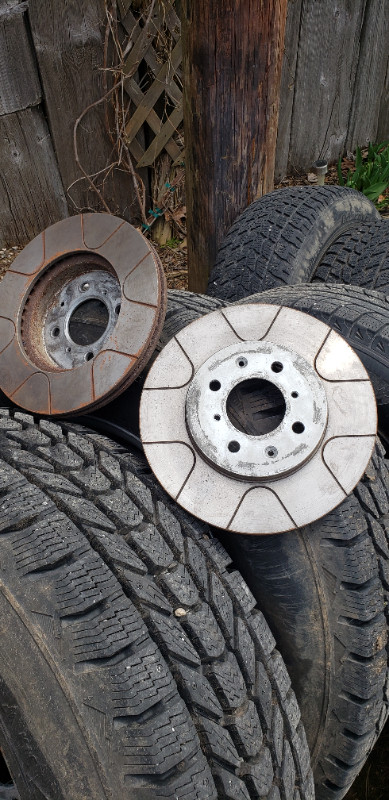 2005 Honda Civic brake rotors and pads in Other Parts & Accessories in Owen Sound