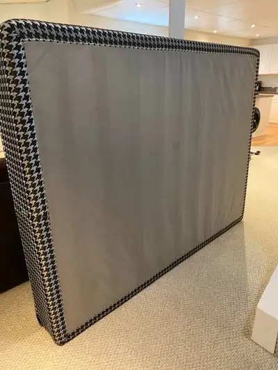 Free Queensize Boxspring in Edgemont NW, View more