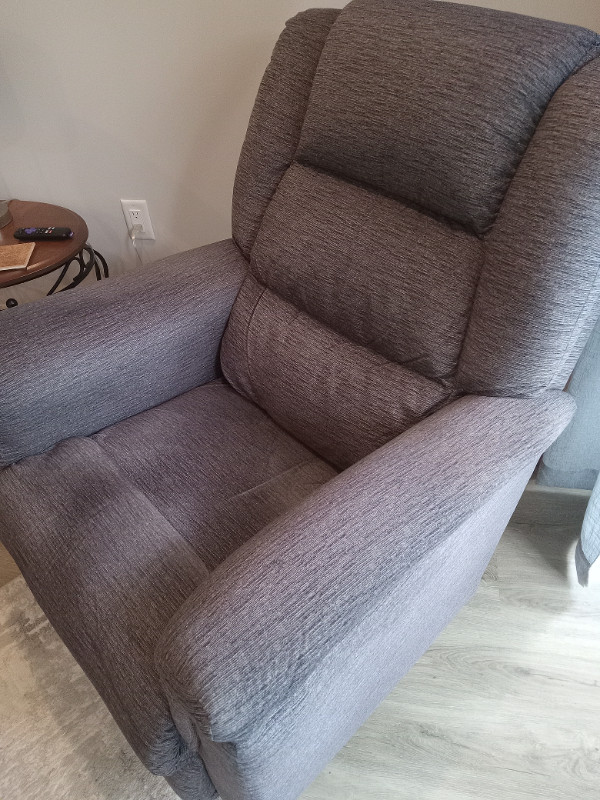 Lazy Boy Recliner Chairs & Recliners Annapolis Valley Kijiji