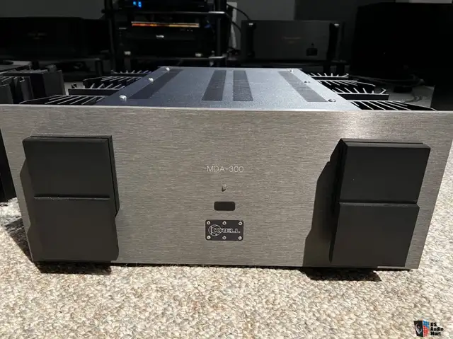 Pair of Krell MDA 300 Mono Block Amplifiers Pure Class A in Stereo Systems & Home Theatre in Mississauga / Peel Region - Image 2