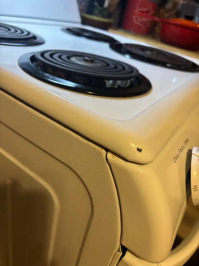 used stove apartment sized 24” in Stoves, Ovens & Ranges in Norfolk County - Image 7