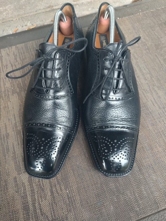MEZLAN MEN'S LUXURY BLACK LEATHER SHOES LIKE NEW SIZE 9.5 in Men's Shoes in Windsor Region