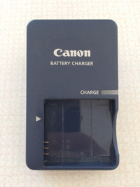 Canon Digital Camera Batter Recharger