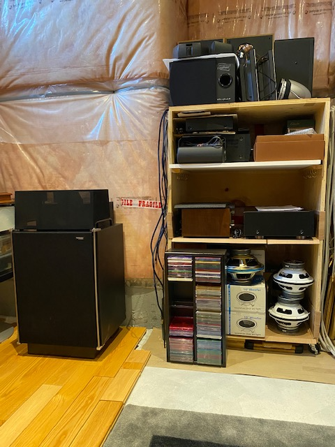 A galore of many brands of bookshelf &  floor standing speakers in Speakers in Markham / York Region - Image 6