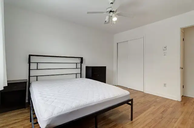 chambre à louer in Room Rentals & Roommates in Longueuil / South Shore - Image 9