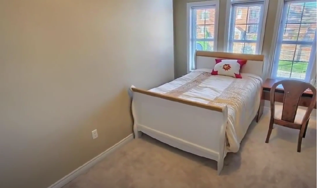 Spacious 3 Bedroom Home in Newmarket, 2 Parking Spaces/Laundry in Long Term Rentals in Markham / York Region - Image 6