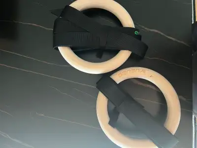 Gymnastic rings / Anneaux de gymnastique, View more
