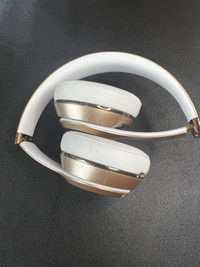 Wireless beats headphones rose gold 