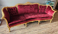 velvet victorian couch 