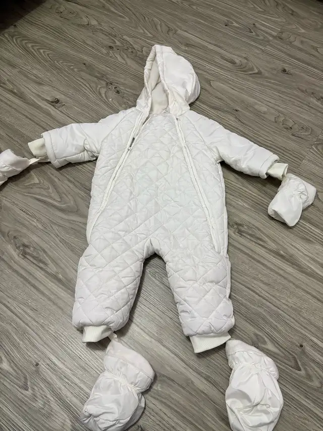 Children’s place toddler snow suit vêtements d’hiver enfants  in Kids & Youth in City of Montréal - Image 2