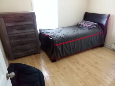 2 rooms for rent. Everything included. 5 minutes from town. Must have a vehicle as no bus routes.