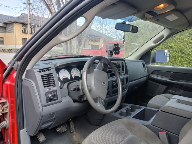 Pick up dodge ram 1500 2006 5.7L — photo 4