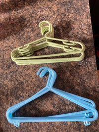 Kids hangers