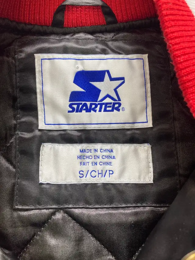 toronto raptors nba starter varsity jacket in Men's in Oakville / Halton Region - Image 3