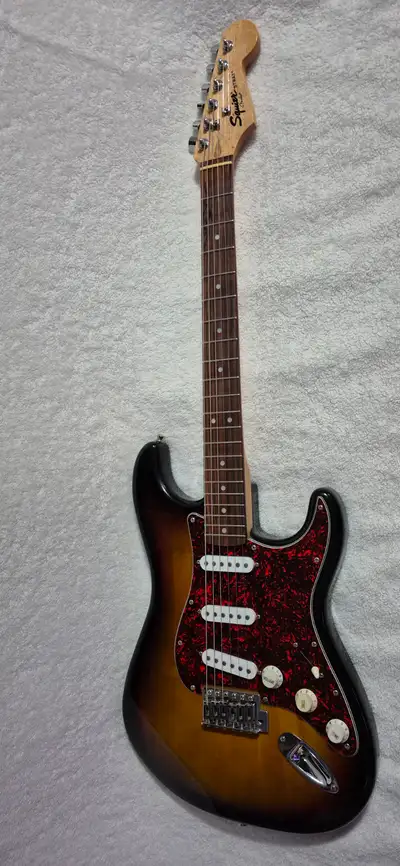 guitare électrique Fender Squier Stratocaster SE edition, View more