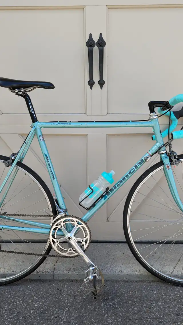 Bianchi Quattro Road Bike in Road in Markham / York Region - Image 4