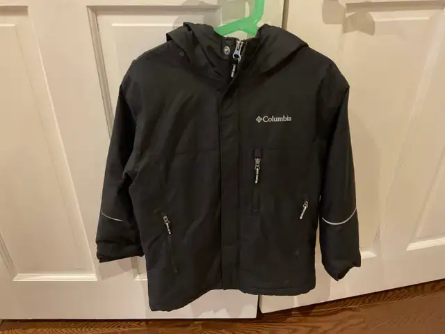 COLUMBIA KIDS WINTER JACKET AND SNOW PANTS 8 YEARS  in Kids & Youth in Mississauga / Peel Region - Image 4