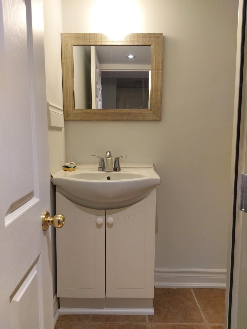 Bsement appartment for rent 1