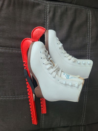 Jackson Figure skates size 1