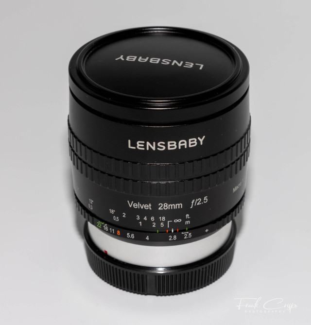 Lensbaby Velvet RF 28mm 2.5 Macro in Cameras & Camcorders in Sudbury - Image 2