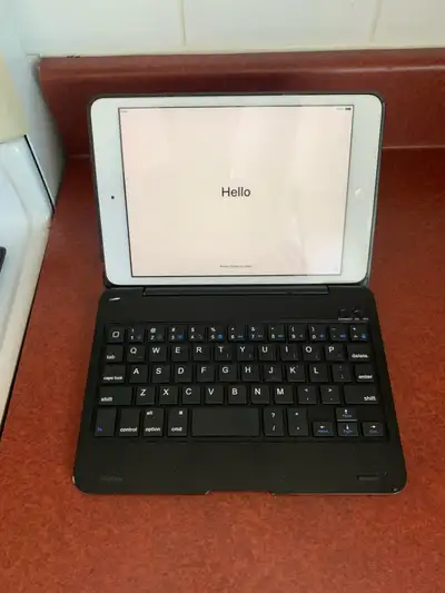 Apple iPad Mini 2 with case and keyboard, View more