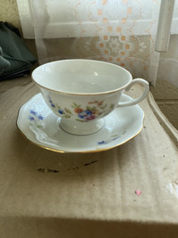 Vintage Tea Cup Set -Farolina