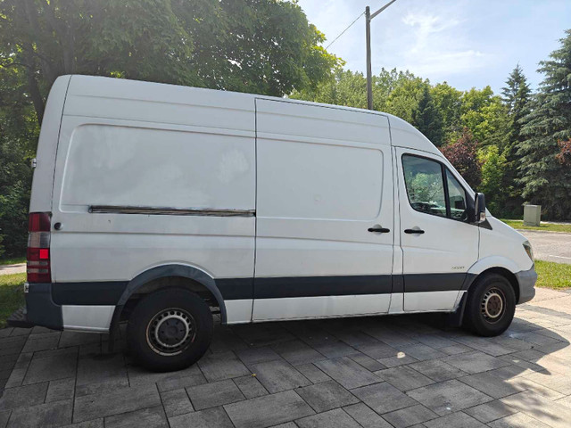Mercedes-benz sprinter hvac truck in Cars & Trucks in Markham / York Region - Image 2