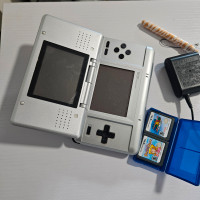 Nintendo DS Silver Console Bundle